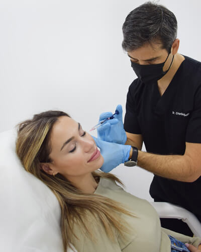 LaClinic Barcelona - Tratamientos Faciales - Tercio Superior - Relleno de Temporales
